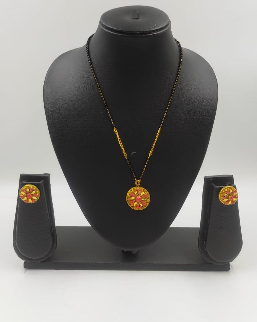 PEACH CIRCLE HANDMADE MANGALSUTRA WITH KUNDAN