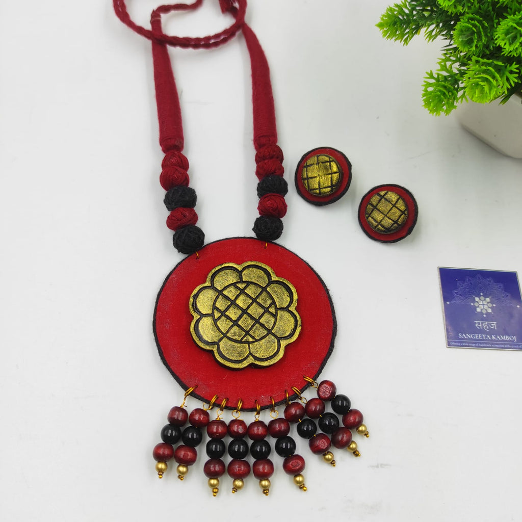 MAROON CIRCLE HANDMADE TERRACOTTA FABRIC SET