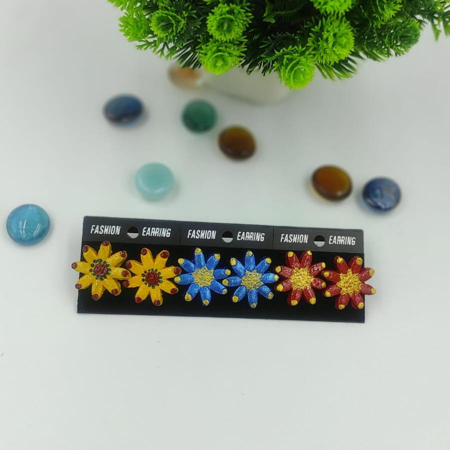 BEAUTIFUL FLOWER STUDS